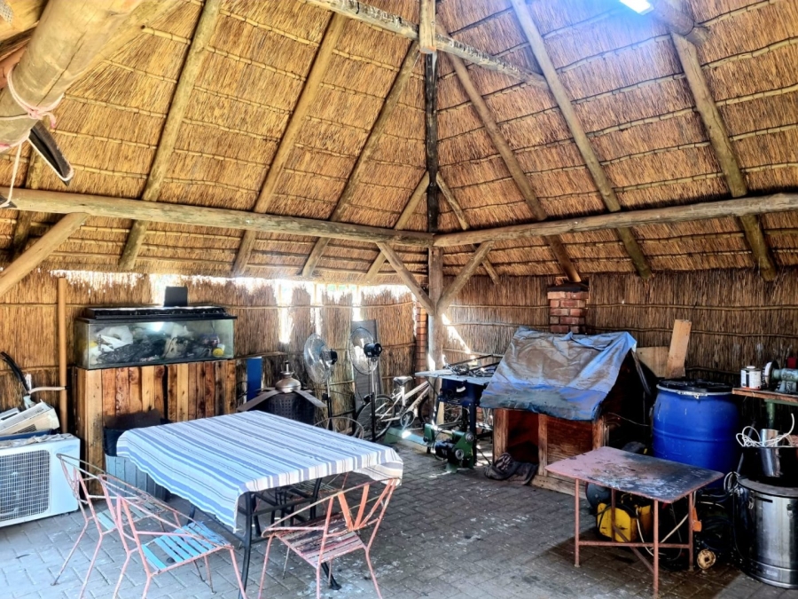 3 Bedroom Property for Sale in Heuwelsig Northern Cape